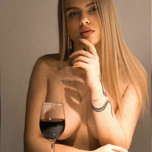 Lovely girl will come visit! Puffy lips, sexy curves of the hips... I turn on at first sight! I'm active and liberated - everything you need for a good massage! Instead, write to make an appointment (WhatsApp, Telegram, Viber).