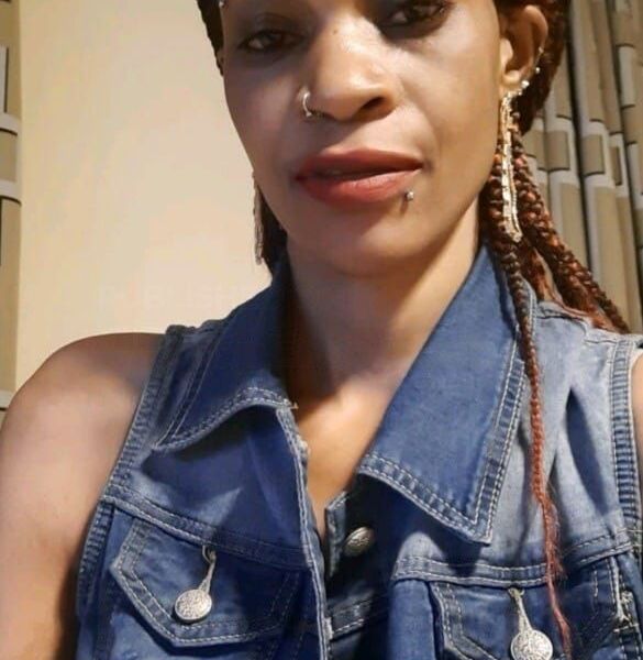 Hello it's me Laila . A classic escort you will definitely fall in love with me as i am a very nice and passionate girl, ready to please you in many ways and make you remember me for a long time. Day or night, Im always ready to fulfill your dreams.