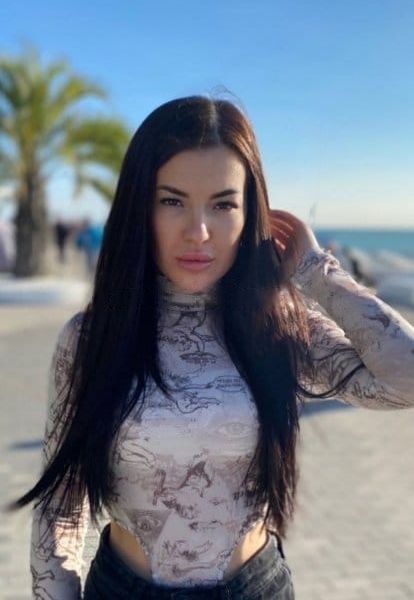 Playful, passionate and unforgettable. After me you won't want anyone else.