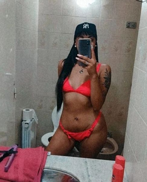 Holis, soy tu pendeja atrevida, veni y hacemos todas las cositas chanchas que tanto te gustan, veni a gozar y por un ratito somos los mas calientes amantes mmhh