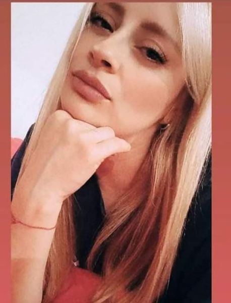 Hola amor soy una chica pasional soy morbosa y calentona podés venir a conocerme estoy full time tengo departamento propio y tengo amigas para hacer tríos, hago domicilios.
